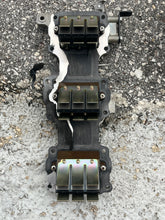 Cargar imagen en el visor de la galería, 90 hp Yamaha INTAKE MANIFOLD 6H1-13641-02-94 REED VALVE 688-13610-00-00 688-W0004-00-00 two stroke 1992-2009 some 75 hp
