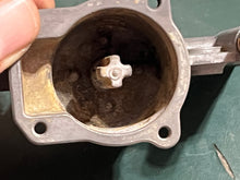 Charger l'image dans la galerie, DT 150 175 200 225 Suzuki starter valve assy 13400-87D12 NLA two stroke 90 100 compatible

