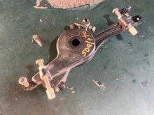 Charger l'image dans la galerie, 50 hp Mercury THROTTLE LEVER 42946T1 429461 42946 SHIFT ARM 19663T02 196632 196631 19663 SPARK ADVANCE 878172 42918 two strok
