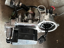 Charger l'image dans la galerie, 150 175 200 225 250 300 hp Yamaha 68F-14182-01-00 VST FLOAT CHAMBER COVER 60V-14182-01-00 PUMP LEAD WIRE 68F-82509-00-00 FUEL
