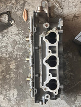 Load image into Gallery viewer, BF 225 hp Honda port CYLINDER HEAD 12210-ZY3-010ZA  2002-up BF 250 2007-up

