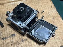 Charger l'image dans la galerie, 90 75 hp Yamaha carburetor set 6H107 two stroke 1992-2003 without linkages 6H1-14302-07-00 6H1-14301-07-00 6H1-14303-07-00
