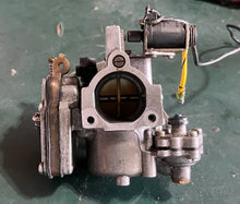 Cargar imagen en el visor de la galería, 25 20 15 hp Mercury CARBURETOR 817405T16 817405T19, CHOKE SOLENOID 823433 two stroke
