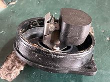 Cargar imagen en el visor de la galería, sold june2026——75 - 175 hp Evinrude E-tec vst FLOAT PIN &amp; NEEDLE 5004428 two stroke 1998-2005 some Ficht motors
