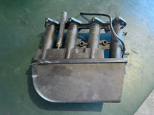 Cargar imagen en el visor de la galería, f 75 80 90 100 hp Yamaha 67F-14440-00-00 INTAKE SILENCER ASSY four stroke 1999-04
