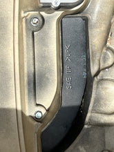 Cargar imagen en el visor de la galería, DF 115 90 hp Suzuki ENGINE COVER 61400-90814-0EP four stroke 2003-2009 some 140 hp compatibility
