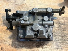 Load image into Gallery viewer, 200 hp Mercury CARBURETOR SET WMV 5-2 3326-828272A14 828272A50 two stroke 1996-1998 compatible 175 150 hp
