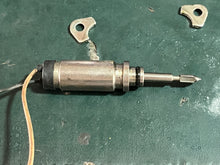 Charger l'image dans la galerie, DT 90 100 150 175 200 hp Suzuki 13400-87D12 STARTER VALVE pump 1987-1999 fuel primer V6 Two Stroke 13400-87D20 with  SOLENOID
