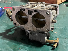Cargar imagen en el visor de la galería, 175 hp Mercury CARBURETOR SET 9672A4 9672A5 9672A6 3308-9672-C two stroke V6
