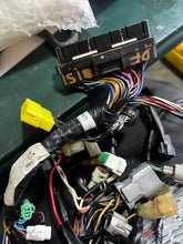 Load image into Gallery viewer, DF 90 115 140 Suzuki 36610-90J80 HARNESS WIRING oem FOUR STROKE 2006-10
