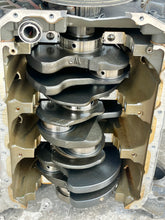 Cargar imagen en el visor de la galería, BF 225 200 175 hp Honda CYLINDER BLOCK ASSY 12000-ZY3-436ZA CRANKSHAFT 13310-RGL-A00 four stroke 2007-up
