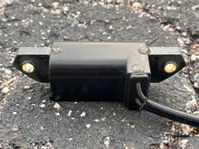 Charger l'image dans la galerie, BF 15 hp Honda EXCITER COIL 30590-ZV4-651 30590-ZV4-003 four stroke 1997-2002 some 9.9 hp
