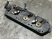 Charger l'image dans la galerie, 135 150 175 HP Mercury CYLINDER HEAD 858406T4 strbd two stroke DFI OPTIMAX
