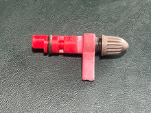 Charger l'image dans la galerie, 115 90 - 8 hp Johnson 0175158 LEVER &amp; VALVE Assy, 0126341 CAP two stroke
