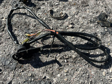 Cargar imagen en el visor de la galería, 115 130 hp Yamaha TRIM SENDER 6R3-83672-01-00 two stroke 1989-1996 also 150 175 200 225 hp
