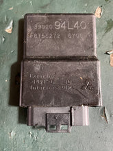 Cargar imagen en el visor de la galería, DF 30 hp Suzuki ECU control unit 33920-94L40 f8t56272 four stroke 2016-2018
