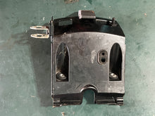Charger l'image dans la galerie, DF 60 70 hp Suzuki 61831-99E00-0EP FRONT PANEL 98~00 side cover Four Stroke oem

