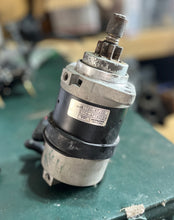 Cargar imagen en el visor de la galería, review DF 40 -70 hp Suzuki STARTING MOTOR 31100-87J00 oem TESTED 1998-2009
