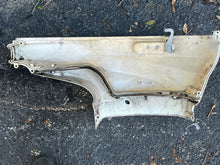 Charger l'image dans la galerie, DF 150 hp Suzuki  SIDE COVER SET WHITE 62821-96J0-Y5S 61811-96J0-Y5S 2015-2018
