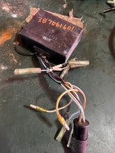Cargar imagen en el visor de la galería, 90 80 hp Tohatsu Nissan CDI CONTROL UNIT 3B7061601 f8t11171 55100-95817 two stroke 3 cylinder carbureted 1996-2002
