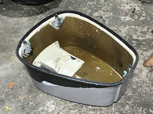 Charger l'image dans la galerie, 115 HP Yamaha Cowling engine cover 6E5-42610-41-EK two stroke 84-89 nla outboard
