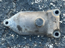 Load image into Gallery viewer, BF 250 225 200 175 hp Honda LOWER MOUNTING HOUSING 50111-ZY3-020 mounts Four Stroke
