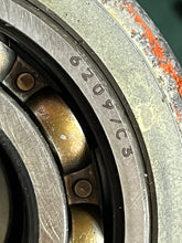 Charger l'image dans la galerie, sold ebay june2025——Mercury 816954-c OEM carrier with bearing
