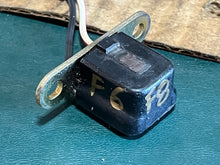 Cargar imagen en el visor de la galería, F 8 6 hp Yamaha 68T-85580-00-00 pulser coil 2001-05 t &amp; f four stroke 68T-85580-01-00
