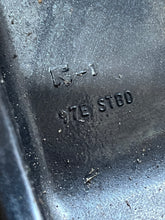 Load image into Gallery viewer, 50 40 hp Evinrude CLAMP BRACKET 5031485 strbd 5031486 port four stroke 1999-2000 DF 40 50 hp Suzuki 41121-97E03-0ep 41121-97E
