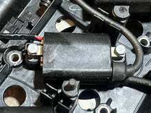 Load image into Gallery viewer, f 225 200 hp Yamaha 3 IGNITION COILS f6t546 w BRACKET 69J-82310-00-00 69J-82316-00-00 four stroke 2002-2010 crossover Mercury
