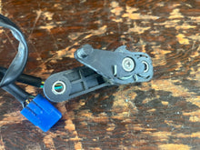 Load image into Gallery viewer, BF 200 225 hp Honda TRIM ANGLE SENSOR 35660-ZY3-003 four stroke 2002-up, some compatibility 175 250 hp
