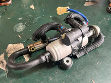 Charger l'image dans la galerie, DF 250 225 200 hp Suzuki 15100-94900 FUEL PUMP for vst 15410-93J00 FUEL FILTER L, 15643-93J00 FUEL FILTER,  
15645-93J00 CHEC
