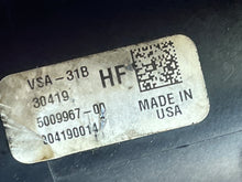Load image into Gallery viewer, 150 hp 90 - 200 hp Evinrude e-tec VST RESERVOIR &amp; PUMP 5009967 two stroke AF AB models TESTED
