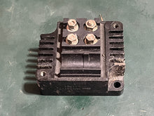 Charger l'image dans la galerie, 115 130 hp Yamaha 6G5-81960-A0-00 voltage RECTIFIER &amp; REGULATOR 1986-96 two stroke 85-200 hp
