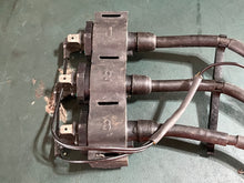 Cargar imagen en el visor de la galería, BF 50 40 hp Honda 30500-ZW4-H01 IGNITION COIL ASSY nla with coil harness
