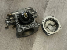 Load image into Gallery viewer, 250 hp Yamaha CARBURETOR 1 61A-14100-03-00 two stroke 76 degree
