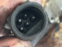 Load image into Gallery viewer, 140 hp Johnson Evinrude V4 looper STATOR 3/9 AMP 0583410 TIMER BASE 0583508 outboard some compatibility 110 120 125 130 1990-
