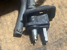 Charger l'image dans la galerie, BF 50 Honda 16700-ZW1-004 FUEL PUMP 25 30 40 75 90 hp with filter, hose &amp; fuel cock 1997-2007 four stroke
