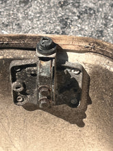 Load image into Gallery viewer, 150 hp Johnson ENGINE COVER 391591 393700 397779 gt v6 styling Two Stroke 1984-1991
