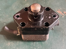 Charger l'image dans la galerie, f 100 80 hp Yamaha 67F-24410-00-00 FUEL PUMP 1999-2001 four stroke Mercury 804249T1
