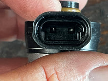 Load image into Gallery viewer, 225 200 hp Mercury Optimax AIR INJECTOR black 884595A01 8M0065916 8M6001743 8M6001743 two stroke DFI - compatible with some 1
