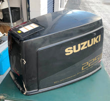 Charger l'image dans la galerie, DT 225 200 150 hp Suzuki Engine Cover 61420-87820-0EP 1998-2003 v6 two stroke super six
