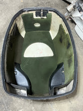 Load image into Gallery viewer, 115 90 hp Johnson Ocean Pro top cowl 0435094 two stroke - missing latch
