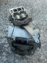 Cargar imagen en el visor de la galería, 200 175 150 hp Yamaha CLAMP BRACKETS 6G5-43111-02-8D 6G5-43112-02-4D, SWIVEL BRACKET 6G5-43311-00-8D, 25” STEERING BRACKET AR
