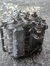 Load image into Gallery viewer, DT 150 200 Suzuki EFI Powerhead 11300-87D85-0ED Two Stroke good compression #3

