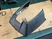 Charger l'image dans la galerie, 90 120 hp Force 819955 TRIM COVER cowl apron midsection 1995-97 TWO STROKE

