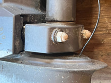 Charger l'image dans la galerie, 130 115 150 175 200 hp Yamaha 25” MIDSECTION SWIVEL 64E-43311-20-8D STEERING BRACKET 6E5-42510-B1-8D UPPER CASING 6E5-45111-2
