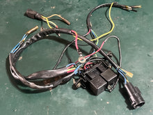 Charger l'image dans la galerie, pulled apr2026—-70 60 50 hp Johnson Evinrude TRIM HARNESS CONTROL CABLE  0584177 584178 two stroke 1991-1995
