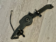 Cargar imagen en el visor de la galería, 135 150 175 200 hp Mercury THROTTLE LEVER 41022 41095T LEVER 41094A3 75153 CONTROL ROD 814929 CAM 815539T two stroke 1992-199
