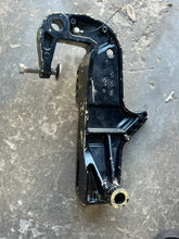 Charger l'image dans la galerie, 25 30 hp Mercury Tohatsu CLAMP BRACKET RIGHT 3AEQ772110 LEFT 3AEQ772120 - CLAMP port strbd 804039T01 804038T01 four stroke 20
